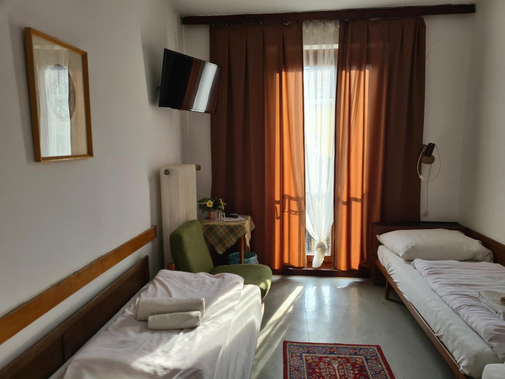 Hotel Oroszlan Szigetvár Dış mekan fotoğraf