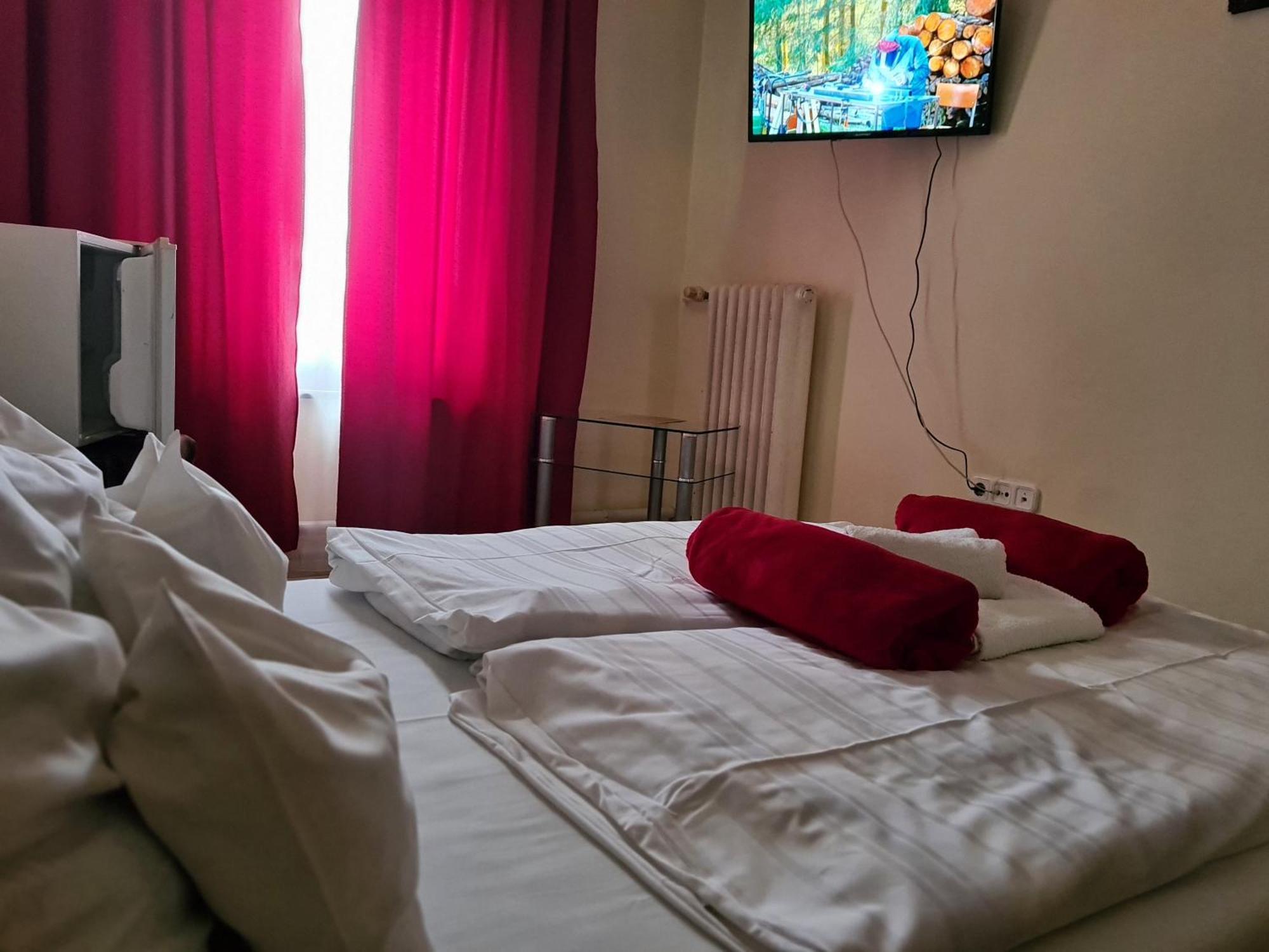 Hotel Oroszlan Szigetvár Dış mekan fotoğraf